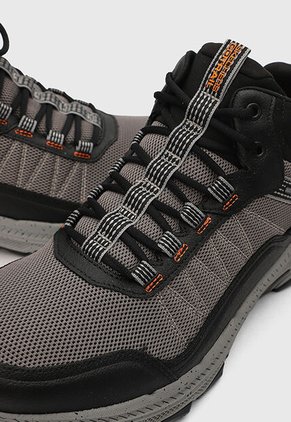 Botas SKECHERS Go Run Trail Altitude 2.0 Gris