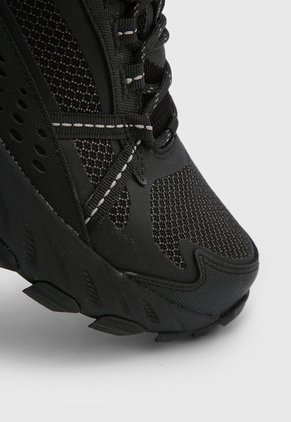 Tenis de Senderismo Negro-Blanco Skechers Max Protect