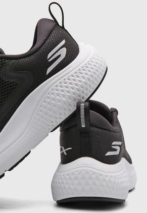 Tenis Running Negro-Blanco Skechers Go Run Supersonic Max