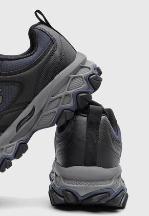 Tenis Outdoor SKECHERS Arch Fit Akhidime Negro