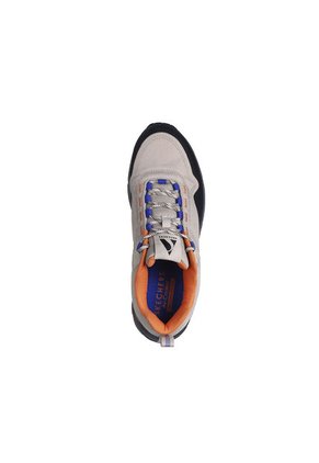 Tenis Hombre Skechers Maverick Gorpcore - Beige-Negro