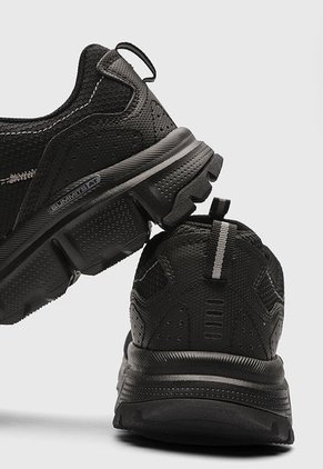 Tenis SKECHERS Summits AT  Negro