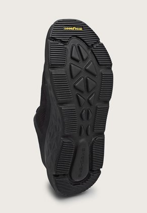 Tenis Training Negro Skechers Max Cushioning Delta