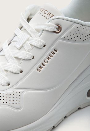 Tenis Lifestyle Blanco-Oro Rosa Skechers Street Million Air - Elevated Air