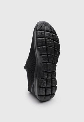 Tenis Trail Running SKECHERS Summits  Negro