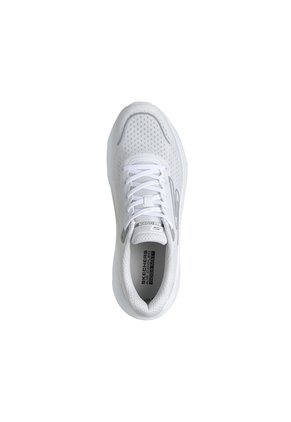 TENIS MAX RUN - ALTURA SKECHERS