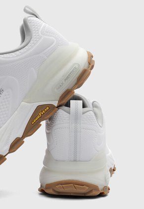 Tenis Trail  SKECHERS Max Protect Blanco