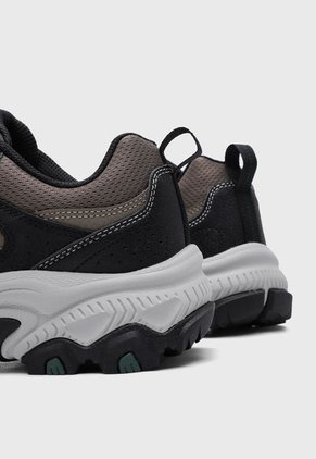 Tenis Outdoor Negro-Marrón-Gris Skechers Stamina AT - Upper Stitch