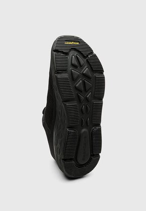 Tenis SKECHERS Max Cushioning Delta Negro
