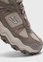 Tenis de Senderismo Beige Skechers Stamina AT de Skechers
