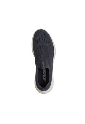 TENIS BROAD ACRE SKECHERS