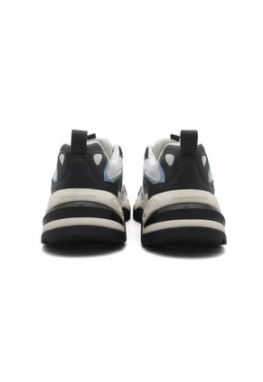 Tenis Skechers Stamina V2-The Rise Up White/Charcoal