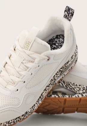 Tenis Lifestyle Marfil-Negro-Café Skechers Uno 2 - Spot-tastic