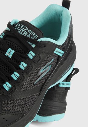 Tenis Running Negro-Azul Skechers Go Run Trail