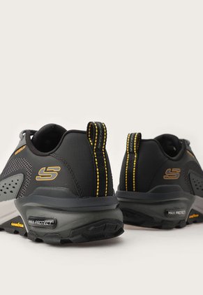 Tenis de Senderismo Negro-Gris-Amarillo Skechers Max Protect