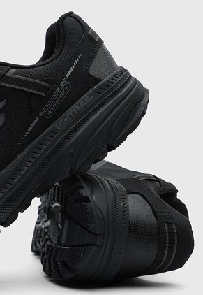 Tenis SKECHERS Go Run Trail Altitude 2.0 Negro
