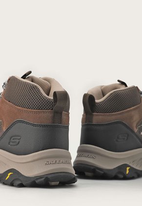 Bota Outdoor Negro-Blanco-Azul Skechers Relaxed Fit: Montello - Algoma