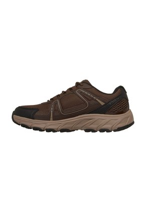 TENIS SKECHERS HOMBRE 237806BRN HILLCREST Talla 7