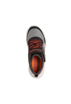 TENIS GLIDE-STEP DRIFT SKECHERS