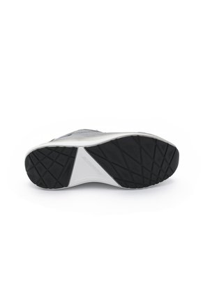 TENIS MAX CUSHIONING ASCENDER SKECHERS