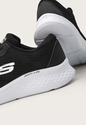 Tenis Training Negro-Blanco Skechers Skech-Lite Pro - Perfect Time