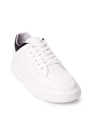 Sky Walk Tenis Moda Para Hombre 663103JE-7TALCO