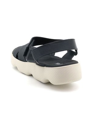 SANDALIA SLOW MUJER IQ2622668 Talla 37