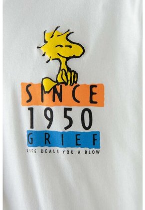 Camiseta De Snoppy Marfil Manga Corta Para Género Neutro L