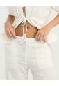 Pantalon Detalles Bordados Pretina Elastica Ivory St Even 900067 de St Even