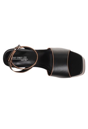 Sandalias Lucky Para Mujer Negro State Street 211600