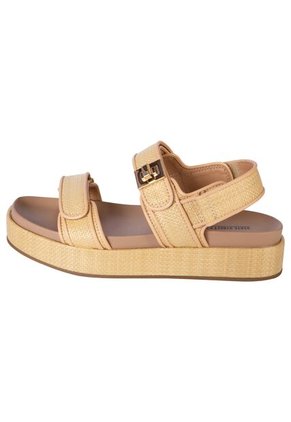 Sandalias Planas Zeal Para Mujer Bronceado State Street 200875 Payless
