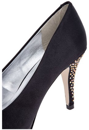 Tacón Alto Negro Steve Madden