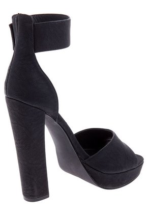 Sandalia Tacón Negra Steve Madden