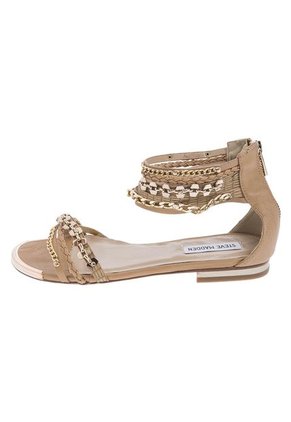 Sandalia Plana Dorada Steve Madden