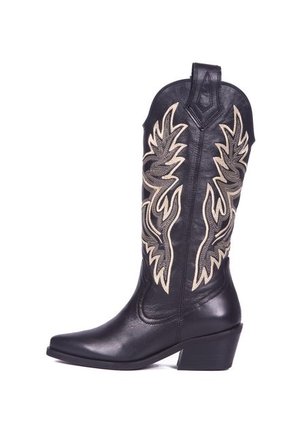 Texana Wharton Cuero Napa Negro