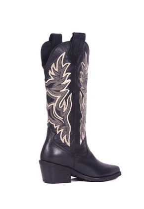 Texana Wharton Cuero Napa Negro