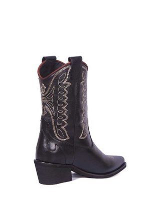 TEXANA SILVIA CUERO NEGRO