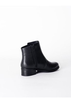 MARBELLA CUERO NEGRO