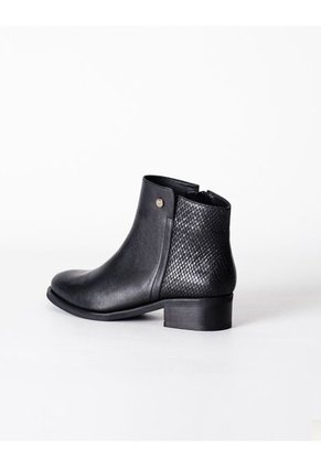 MARBELLA CUERO NEGRO