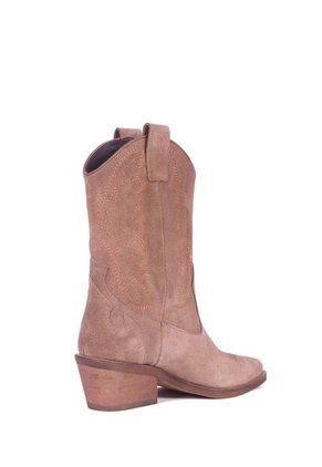 BOTA STIVALI SILVANA GAMUZA CHOCOLATE