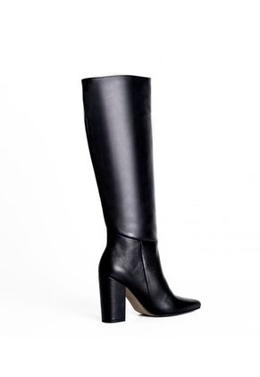 BOTA MAGIC SEVILLA NEGRO