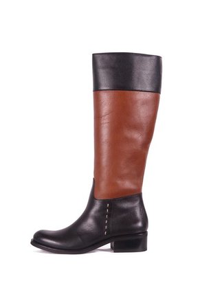 BOTA CATALUÑA NEGRO X MIEL