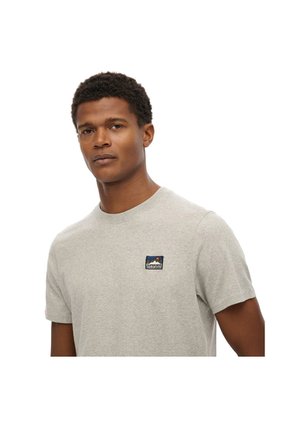 Superdry Camiseta Manga Corta Para Hombre Great Outdoors Emb Relaxed Tee Superdry
