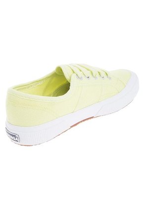 Lifestyle Amarillo Superga