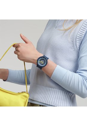 Relojes Swatch Unisex BELOW THE HORIZON. Silicona Azul SB05N117
