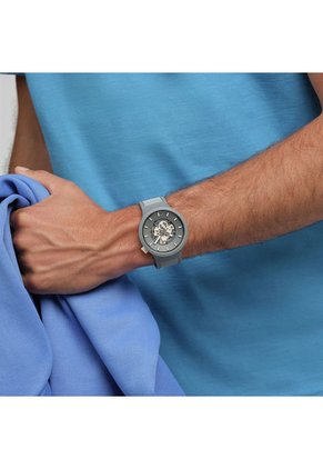 Relojes Swatch Unisex THRU THE HORIZON. Silicona Gris SB05M102