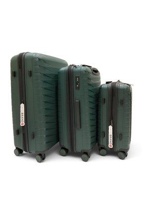 Set De 3 Maletas Swissbrand Askar 2.0-Verde Oscuro