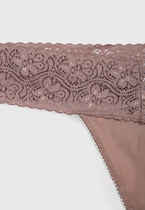 Brasilera Tania  Café