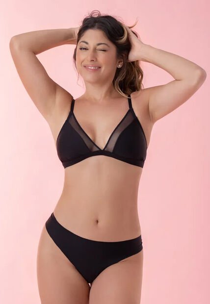 Brasilera Tania Negro