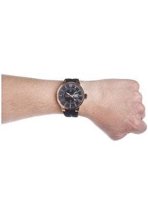 Reloj Negro-Dorado TECHNOSPORT